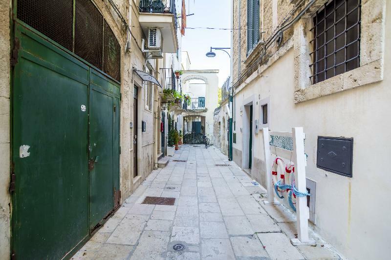 Vico De Amicis 30 Hotel Monopoli Ngoại thất bức ảnh